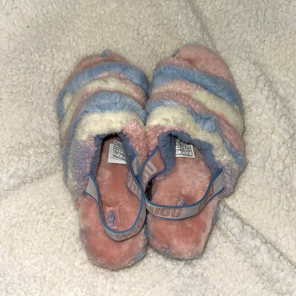 New UGG Fluff Yeah slide flat sandals in Multi color in size 9 - Picture 8 of 8